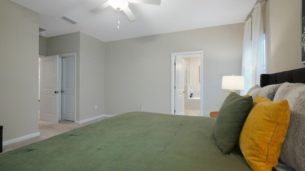 Building Photo - 10815 Ventnor Ave