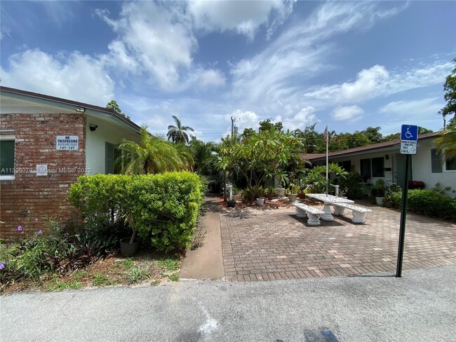 345 NW 32nd St - 345 NW 32nd St Oakland Park FL 33309 | Apartment Finder