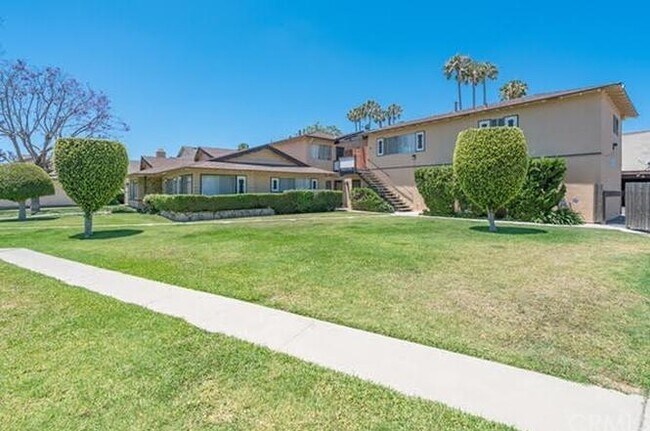 Building Photo - 16541 Kellog Cir