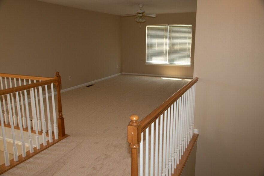 Building Photo - 12584 Autumn Gate Way