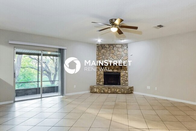 Building Photo - 3 Bedroom Pet-Friendly Home in ORLANDO, FL...