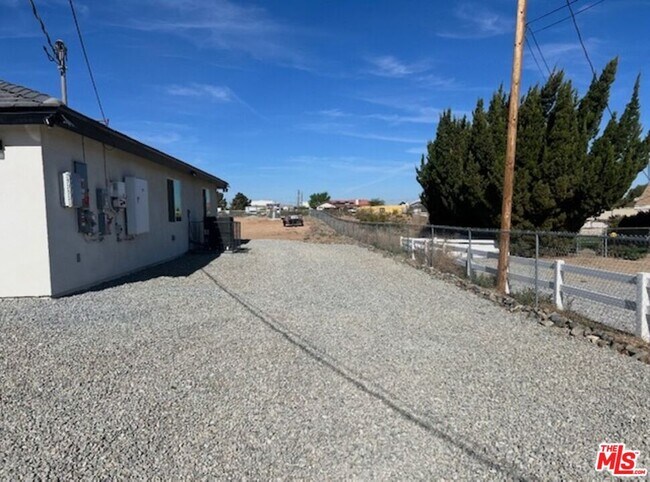 Building Photo - 11548 11th Ave