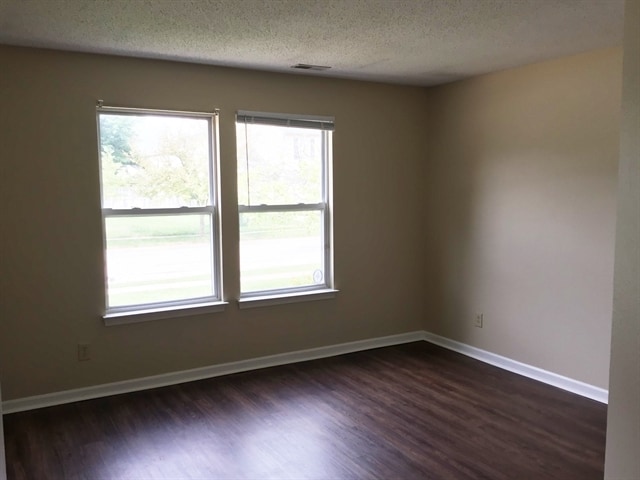 Building Photo - 2092 Meadowlark Ln