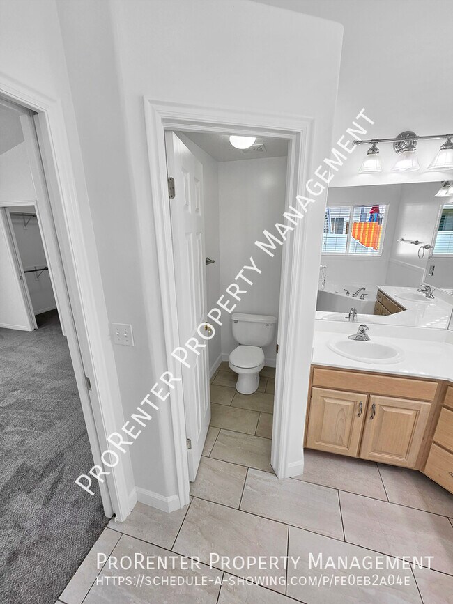 Building Photo - 2274 N 10 W