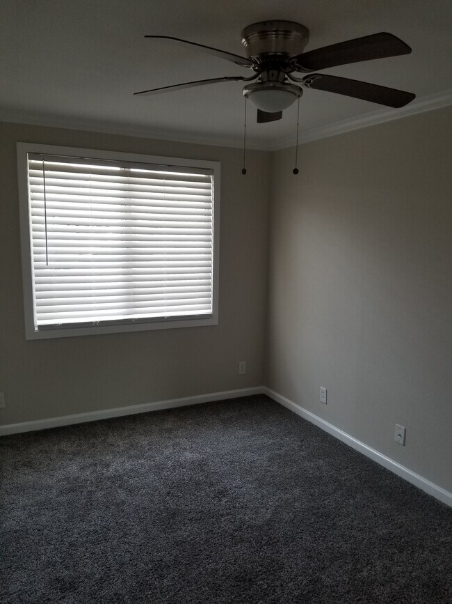 Building Photo - 14874 Acton Dr