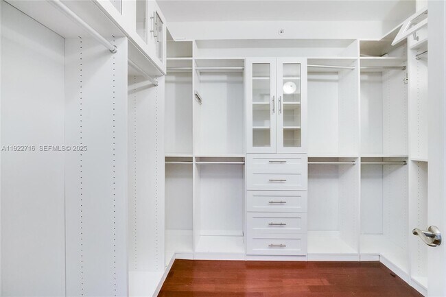 Building Photo - 151 Michigan Ave