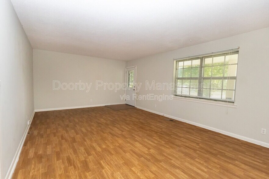 Building Photo - 3907 Kingsbridge Rd