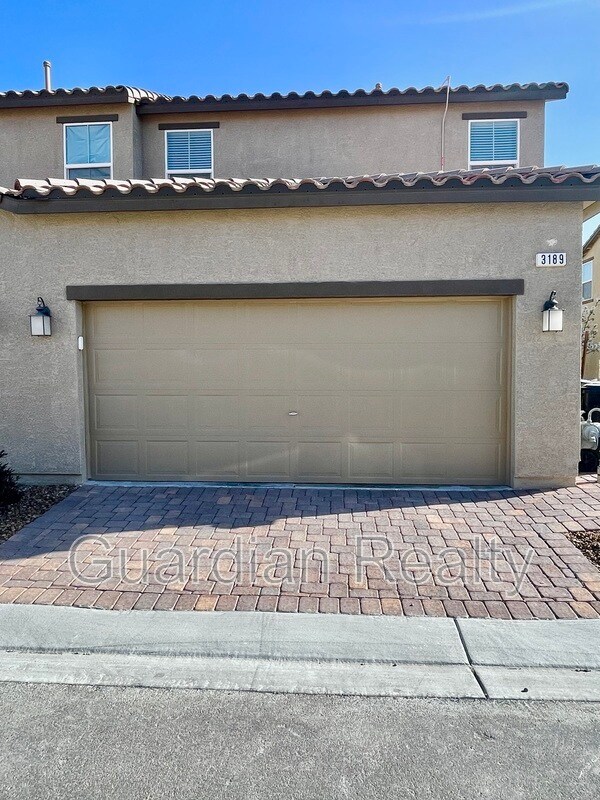 Building Photo - 3189 Brynley Ave