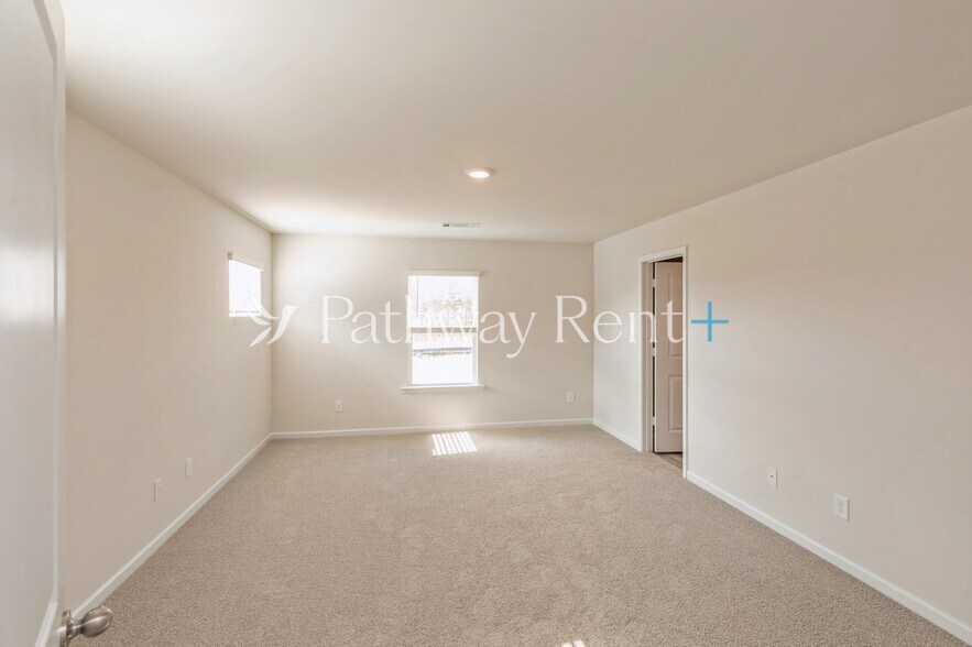 Building Photo - 440 Prescott Wy