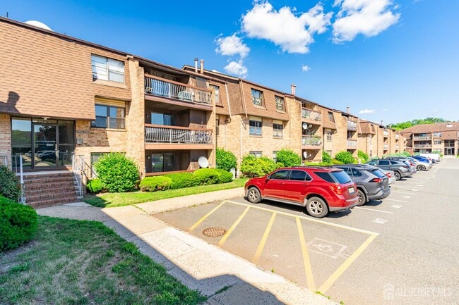 Building Photo - 1719 Raspberry Ct