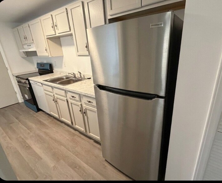 Building Photo - 9333 Old Concord Rd