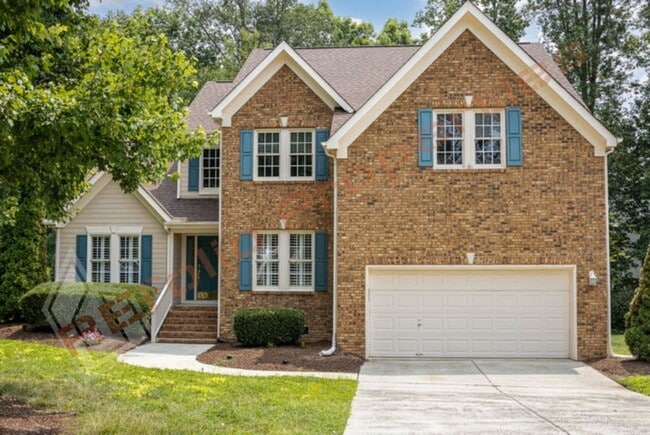 Primary Photo - Lovely 4-Bedroom House w/1st FL Primary Su...