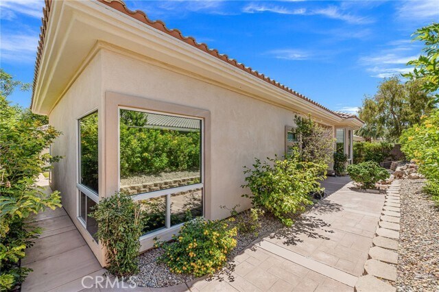 Building Photo - 78652 Alliance Way