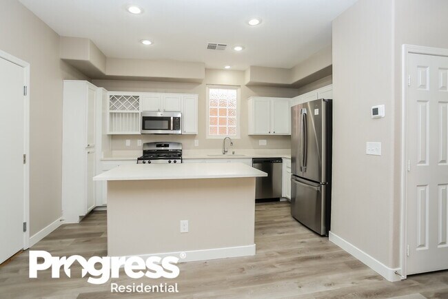 Building Photo - 4351 Bassae Temple Ave
