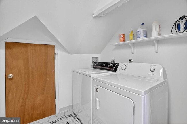 Building Photo - 616 Mcmagan Dr