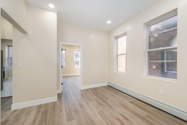 Building Photo - 211 65th St