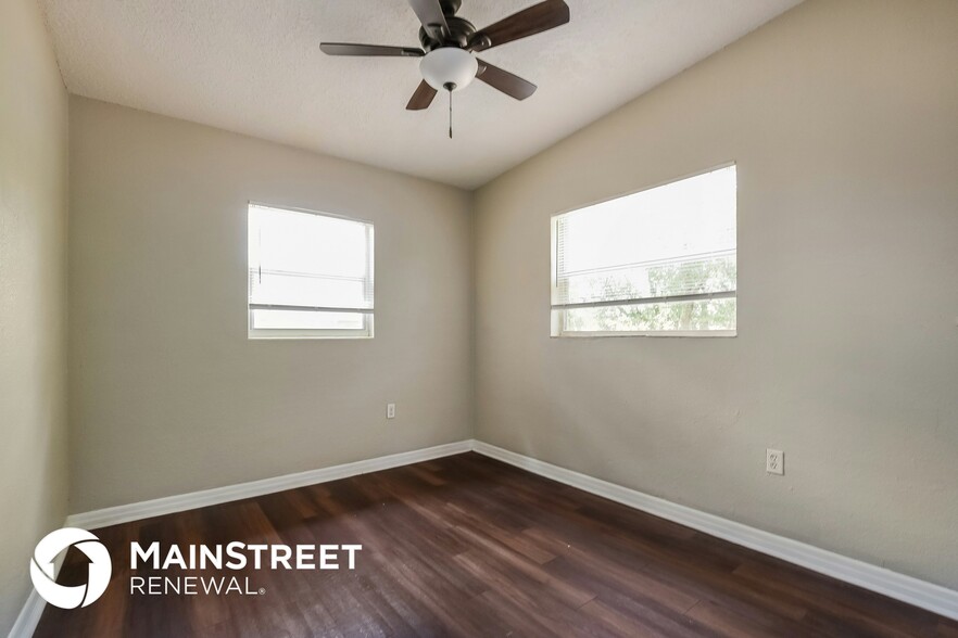 Building Photo - 6143 Bolling Dr