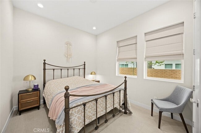 Building Photo - 478 Sycamore Dr