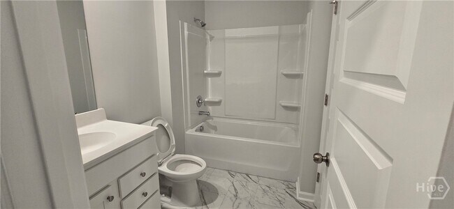 Building Photo - 107 Weyview Gdns