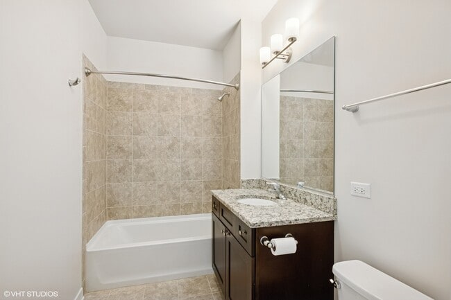 Building Photo - 763 Verandah Dr