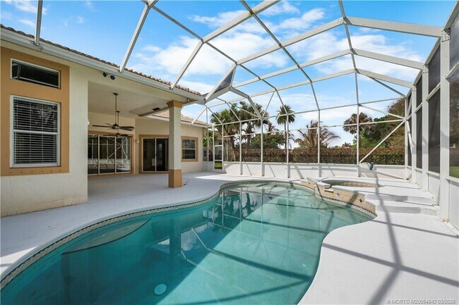 Building Photo - 2529 SW Park Meadows Trail