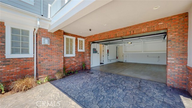 Building Photo - 1102 Slauson Ln