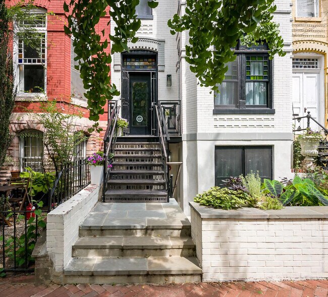 Building Photo - 1517 Corcoran St NW