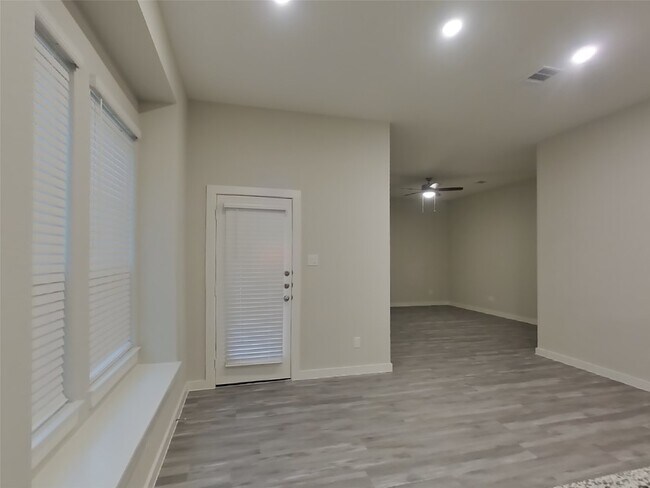 Building Photo - 22633 Terrazzo Dr