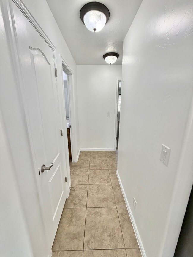 Building Photo - Beautiful Riverstone Home!!