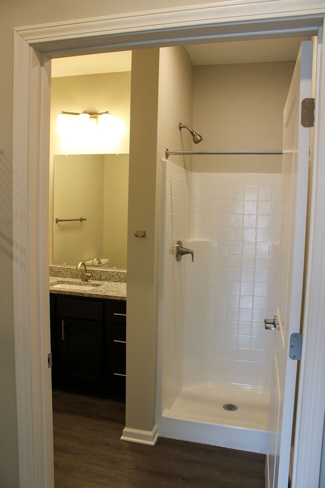 Building Photo - 3251 Redhawk St