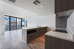 Building Photo - 801 S Miami Ave