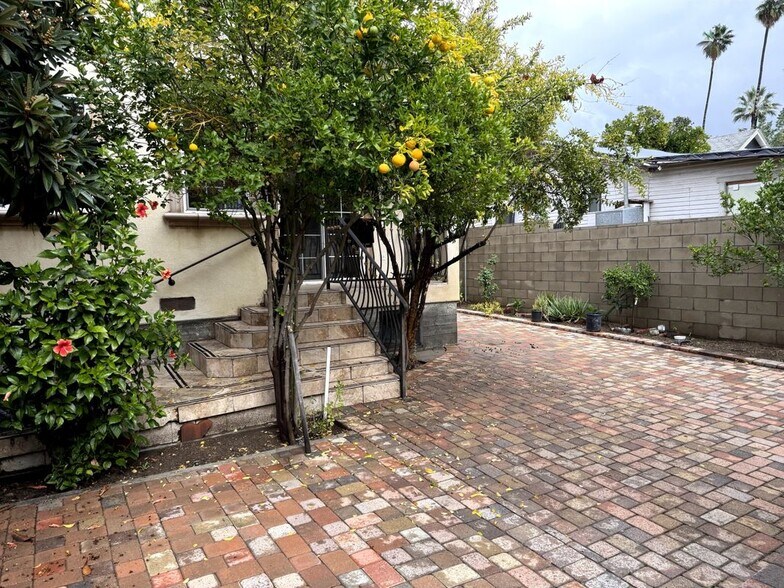 Building Photo - 1838 Glenwood Rd