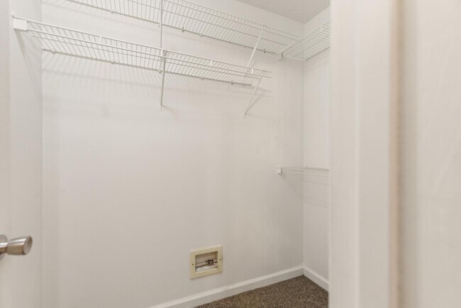 Building Photo - 390 Bubble Creek Ct