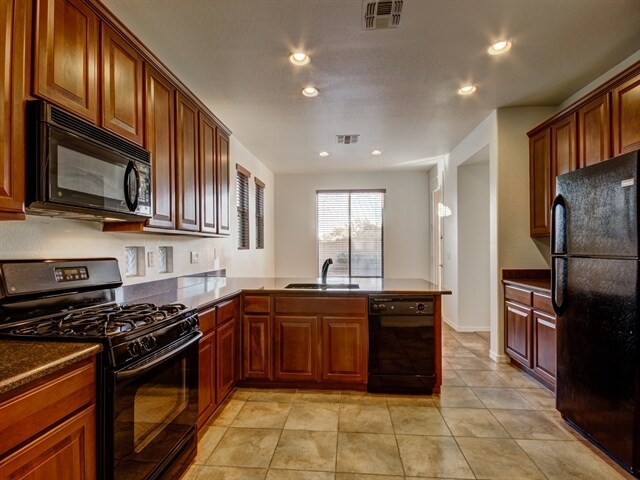 Building Photo - 16103 W Shangri La Rd