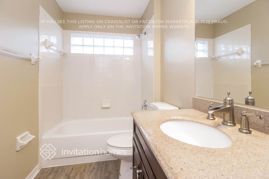 Building Photo - 1347 American Elm Dr