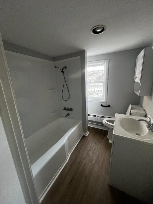 Building Photo - 58 Main Ave