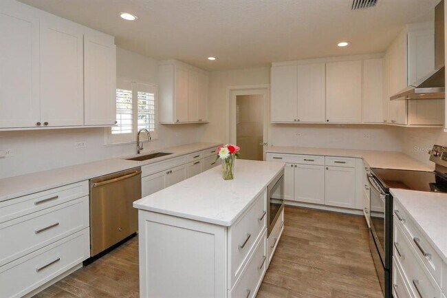 Building Photo - 4307 W Roland St