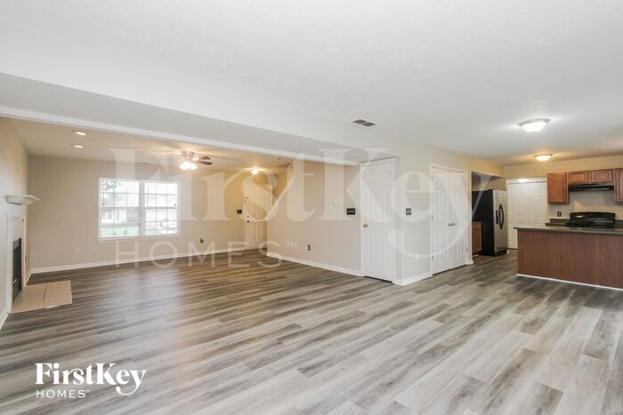 Building Photo - 728 Woodway Ln