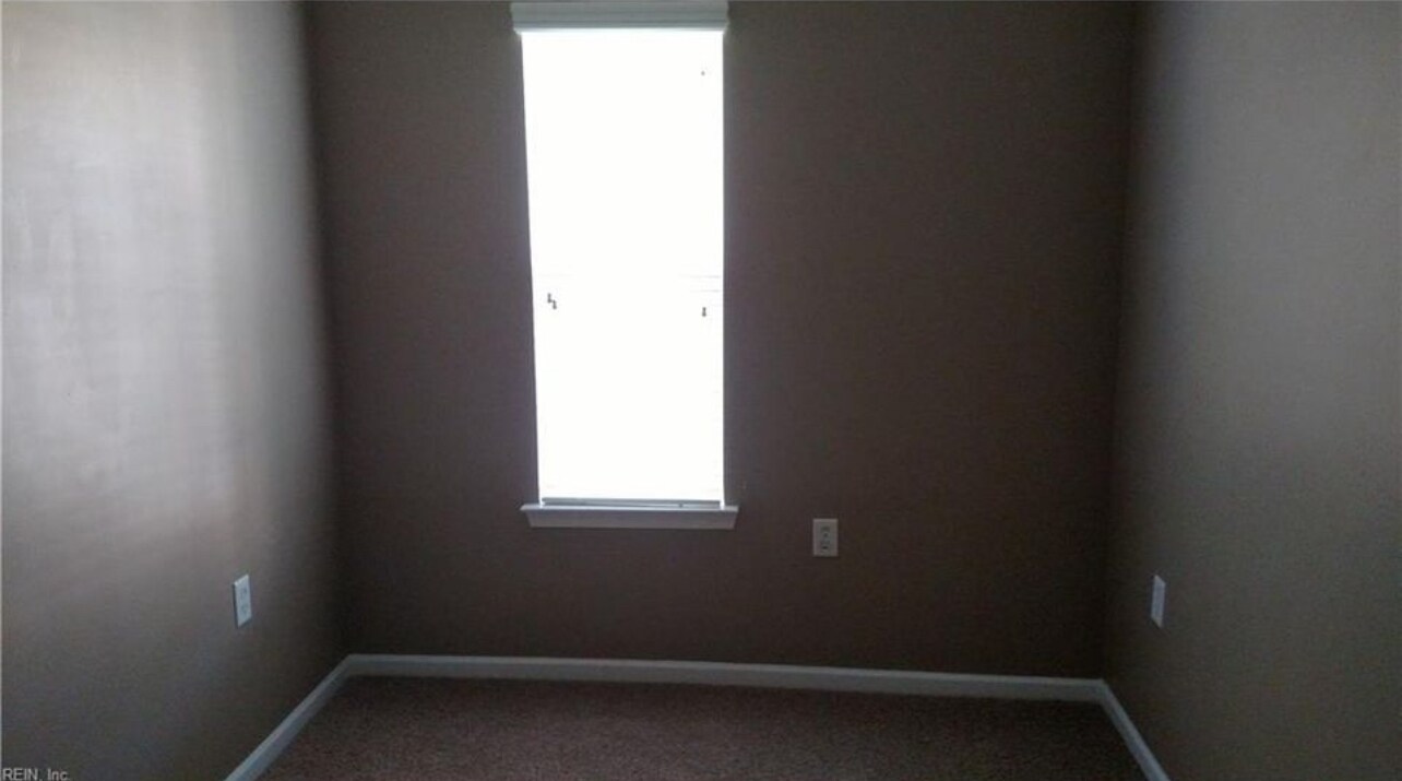 Building Photo - 1144 Gamston Ln
