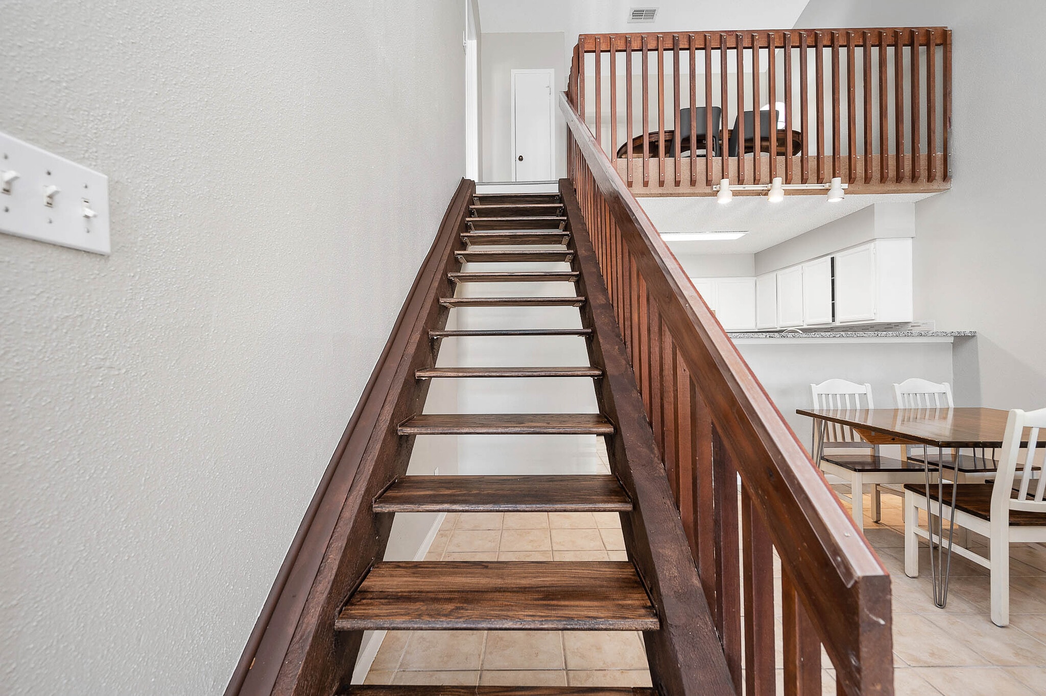 Stairway - 200 Pecan Dr