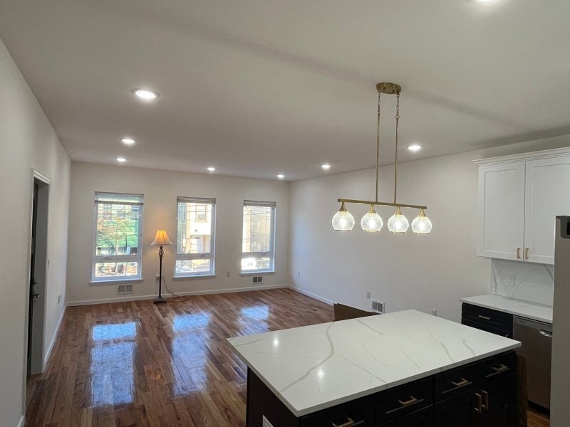 Building Photo - 121 Osborne Terrace