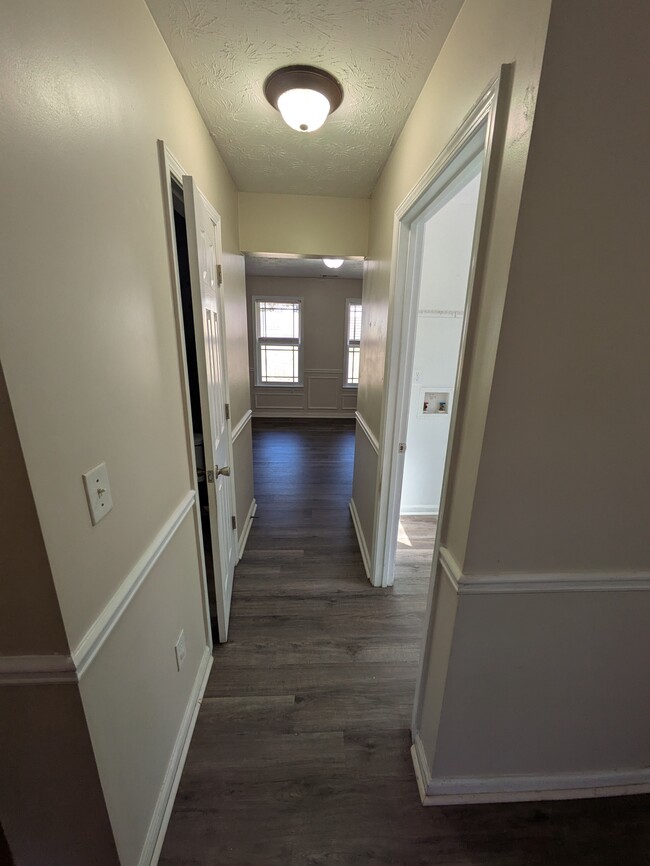 Building Photo - 375 Searchlight Dr