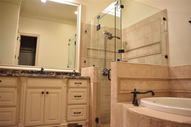 Building Photo - 1625 Fountain Pass Dr