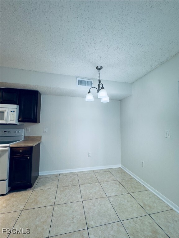 Building Photo - 12750 Equestrian Cir