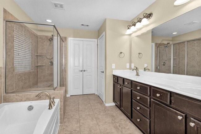 Building Photo - 13405 Clayton Lake Ln