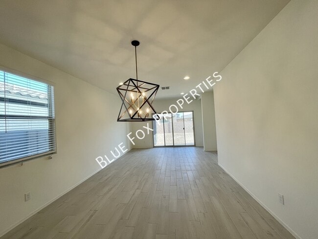 Building Photo - 10692 W Dickerson Dr