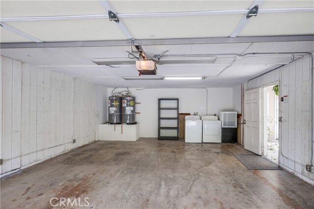 Building Photo - 23521 Ave La Caza