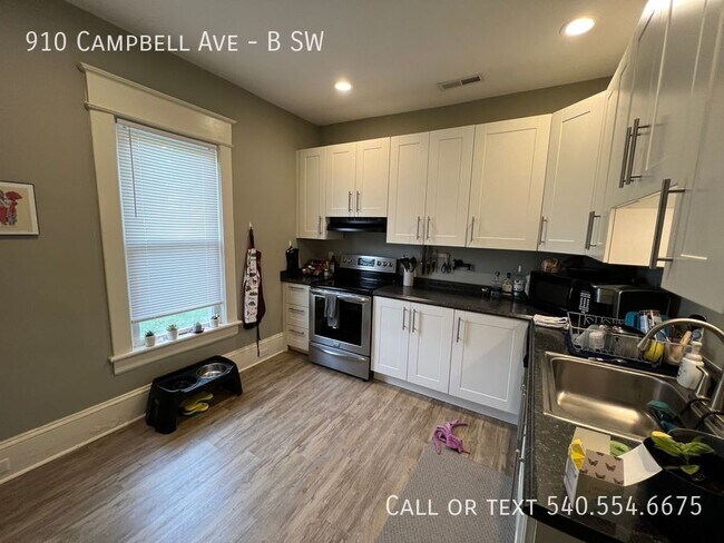 Building Photo - 910 Campbell Ave SE