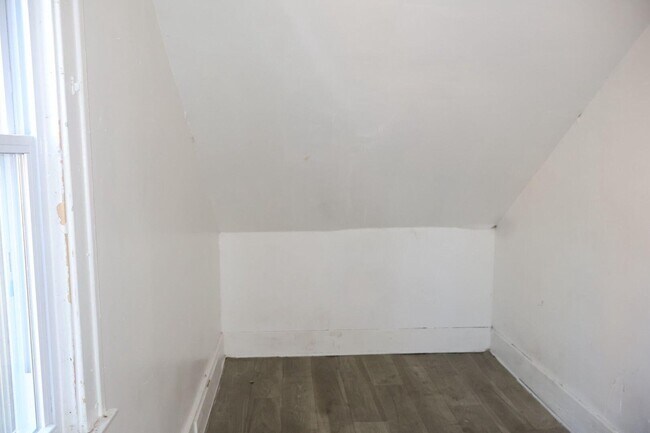 Building Photo - 15840 Indiana St