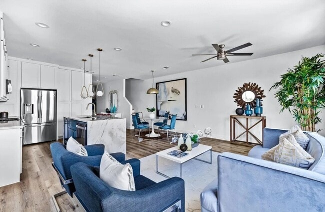 Building Photo - 183 S Prairie Ave